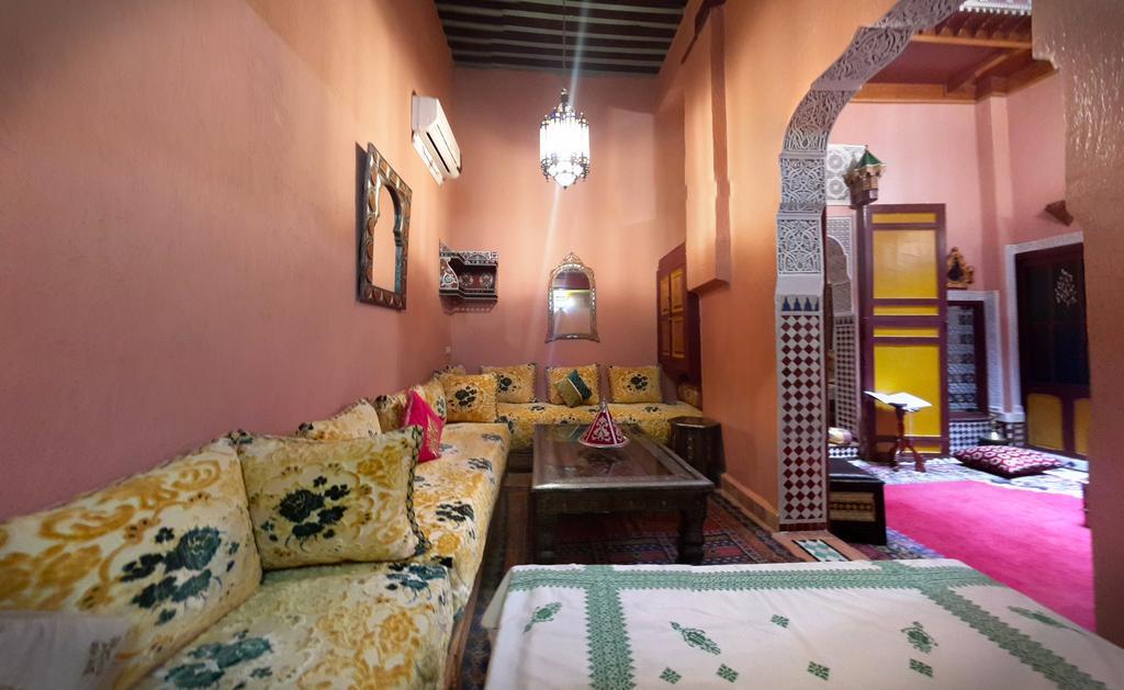 Riad Atika Mek Meknes Bagian luar foto