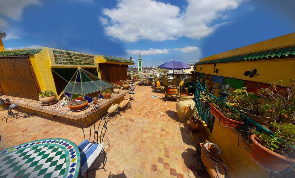 Riad Atika Mek Meknes Bagian luar foto